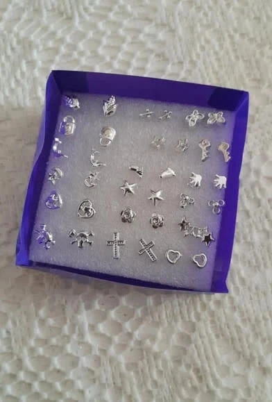 Lot de 18 paires de Boucles d'oreilles enfant, argentées, plaquées argent
